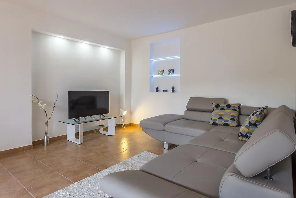 Monte & Paradiso Apartment Pula Croatia